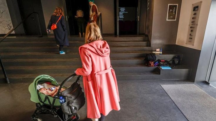 La beffa del bonus mamme, mangiato dalle tasse e un rischio per l’assegno unico