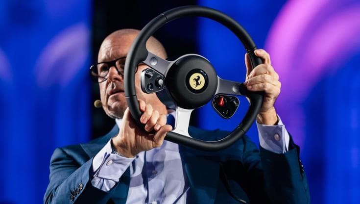 Jony Ive a Wave: “La Ferrari Luce è nata da un libro”