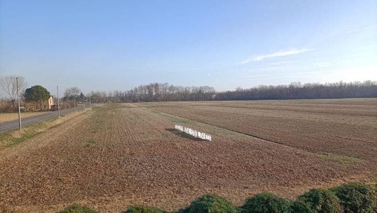 Impianti fotovoltaici, legge regionale in stallo. Ma nascono progetti per migliaia di metri quadri