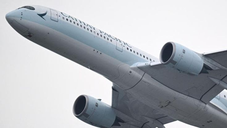 Volare da Milano a Sydney per 17mila euro. Il costo della guerra arriva sui biglietti aerei