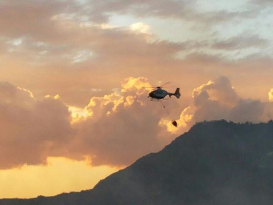 Ischia, le spettacolari immagini dei due incendi domati