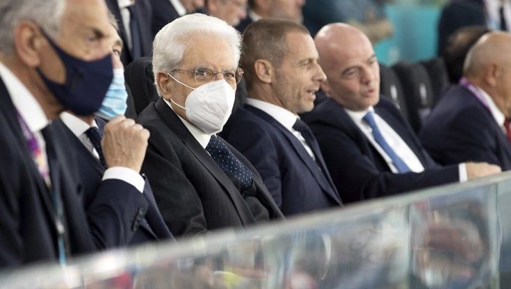 Mattarella a Wembley. Il Quirinale ci pensa 