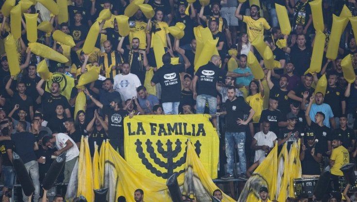 Gerusalemme, 50% della squadra degli ultrà anti-arabi comprato da Dubai