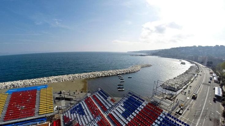 Via Caracciolo, aprile 2014: arena del Tennis per il match di Coppa Davis Italia Gran Bretagna