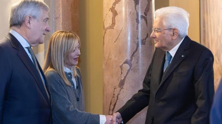 I dubbi di Meloni sugli asset nell’incontro con Mattarella: per Kiev valutare altri fondi