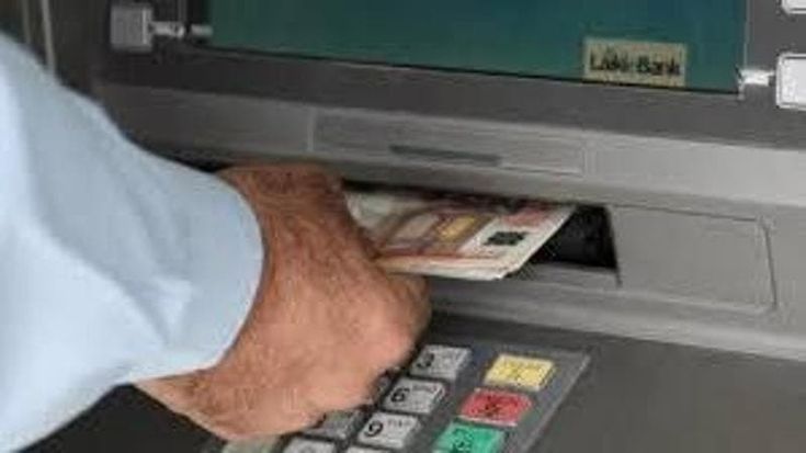 Foggia, emessi bonifici per 19mila euro ma è una frode a una coppia di anziani: sequestrato conto