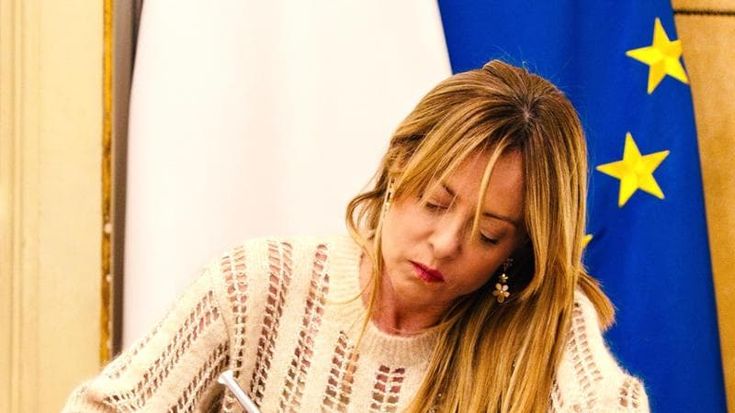 Sviluppi della crisi in Iran, Meloni informa Mattarella. Contatti con i leader del Golfo