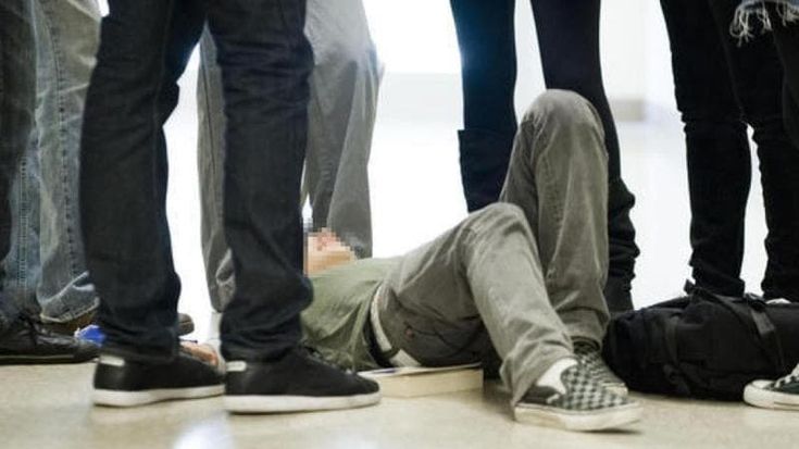 Bullismo, il sì della Camera alla legge che lo punisce: “In tutte le scuole un codice di prevenzione e uno psicologo di sostegno”