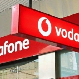 Vodafone Italia, nel nuovo piano 1.130 esuberi: "Aperti a confronto"
