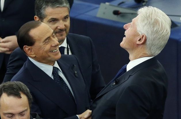 Da Berlusconi a Clinton ad Aznar, ai funerali di Kohl un revival degli anni Novanta