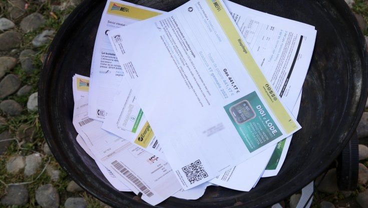 Bollette, per i condomìni arriva la proroga al 1° aprile 2023 per il mercato tutelato dell'elettricità