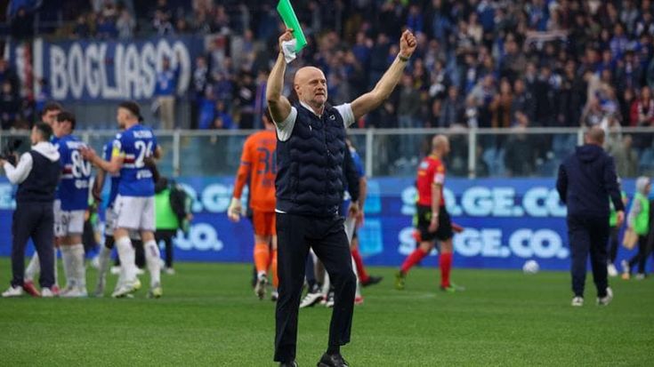 Sampdoria, corteo e urlo liberatorio. La poderosa spinta del tifo, la dedica a Vialli di Lombardo