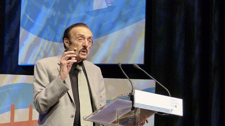 Morto Philip Zimbardo, il professore dell’esperimento “sull’effetto Lucifero” a Stanford con gli studenti trasformati in detenuti e carcerieri