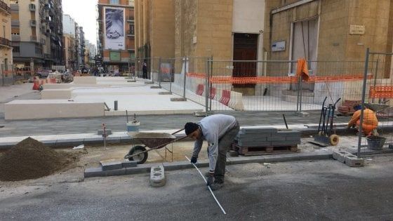 Bari, nella nuova via Sparano arrivano i dossi agli incroci: "Le auto a 30 all’ora"