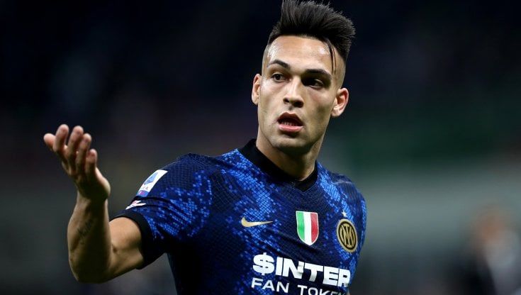 Lautaro Martinez positivo al Covid, non va in Argentina. Anche Vecino contagiato