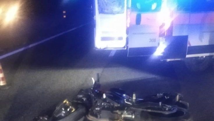 Motociclista grave per incidente sulla Torino-Pinerolo: 60 giorni prognosi 