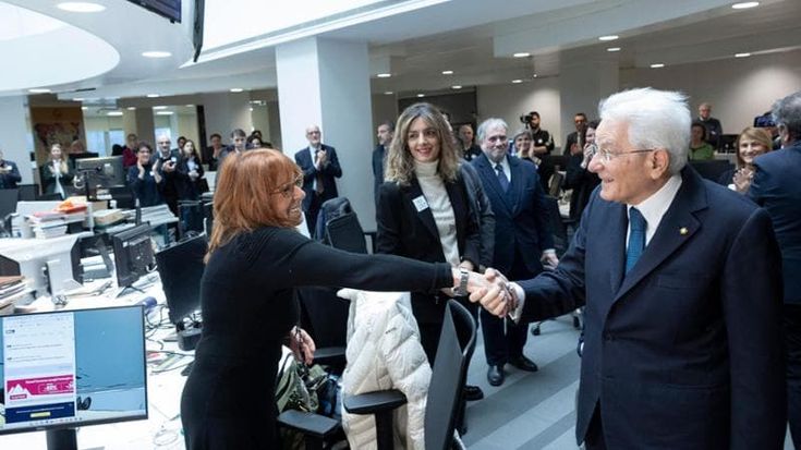 Mattarella a Torino celebra Gobetti, poi la visita alla Stampa: “Giornali pilastro della democrazia”