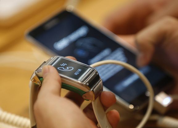 Galaxy Gear, il 30% lo riporta in negozio