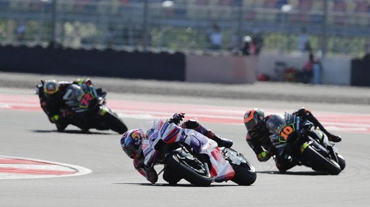 MotoGp, Marini, Bezzecchi e Bastianini in pista oltre gli infortuni: “Ma non sono dei cavalli da corsa”