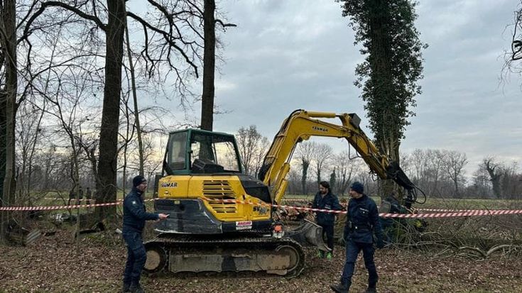Incidente sul lavoro nel Torinese, operaio muore schiacciato da un albero