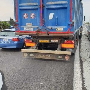 Brindisi, incidente sul lavoro in un cantiere stradale: muore operaio 34enne