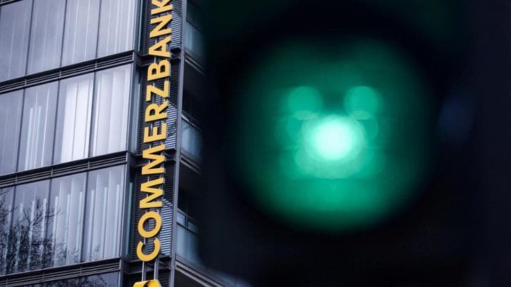 I paletti di Berlino su Commerzbank, Unicredit tratta