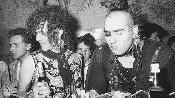 "Diamond Dogs", un libro sullo storico locale della Sanità