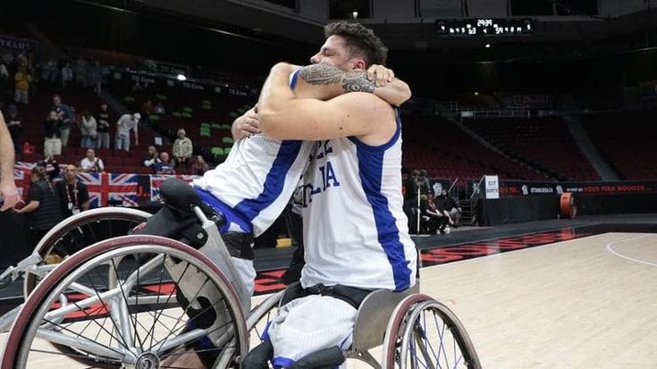 Le lacrime di gioia degli azzurri: Italia-Australia (per la prima volta) vale l’oro mondiale del basket in carrozzina