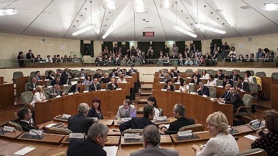 Firme false in Piemonte, otto consiglieri regionali Pd in bilico: domani il verdetto del Tar 