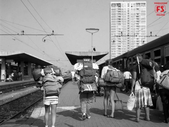Amarcord in stazione: le vacanze a Rimini negli anni Ottanta