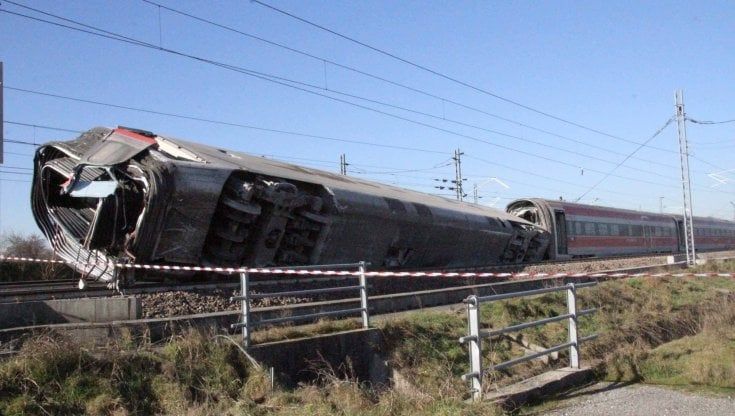 Lodi, Frecciarossa deragliato: chiesti 14 rinvii a giudizio. Stralciate le posizioni di Alstom e Rfi