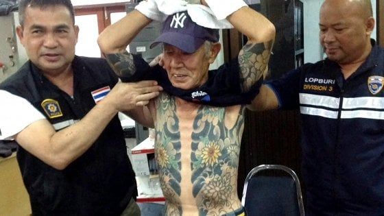 Thailandia, il boss della mafia giapponese arrestato grazie ai suoi tatuaggi finiti online
