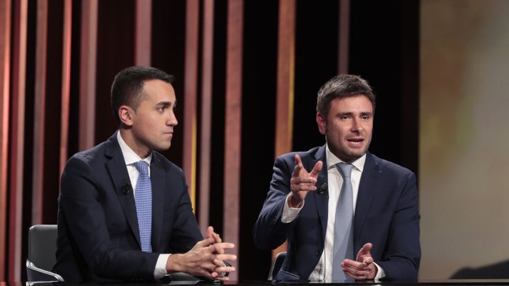 Addii e veleni, il M5S è un ring. Il “daspo” dei gruppi a Di Battista