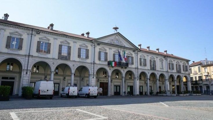 Vicesindaco di Trecate solo per un giorno: il Tar ordina al Comune di pagargli 12.500 euro