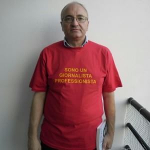 Il giornalista licenziato su ordine del boss nella terra della camorra padrona in redazione