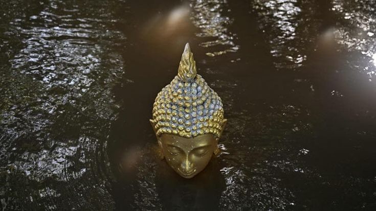 Thailandia, dall’interno della bara bussa per farsi liberare: la donna era stata dichiarata deceduta