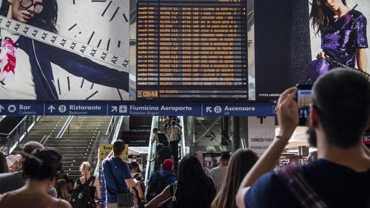 Treni in ritardo. Tra cantieri e chiodi ecco perché viaggiamo a bassa velocità