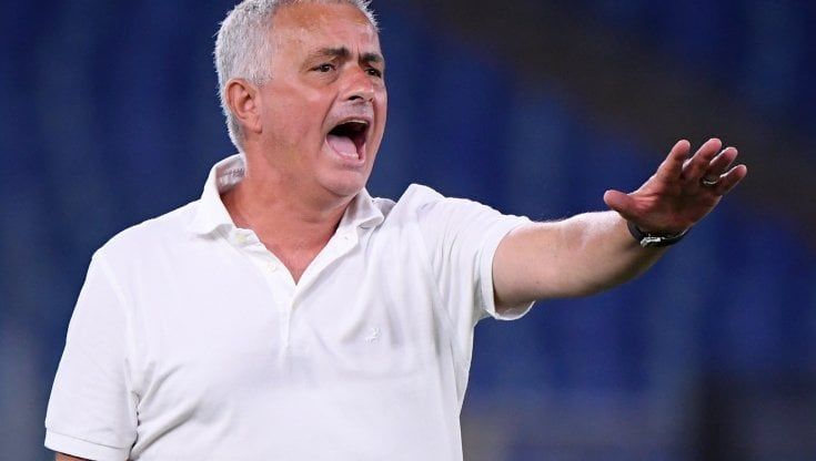 Roma, Mourinho: "Non abbiamo brillato ma ho visto spirito di sacrificio"