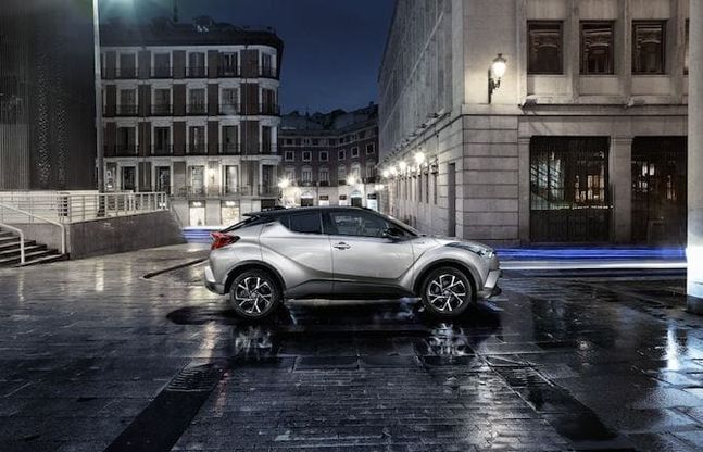 Nuova Toyota C-HR: via con la prevendita