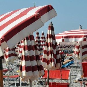 "Da noi zero contagi", la corsa delle regioni per non perdere la stagione turistica