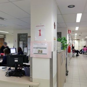 Rimini, colpito da ictus in treno: richiesta d'aiuto e soccorsi in tempi brevi, una storia a lieto fine