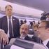 Papa Leone in volo con i giornalisti: 