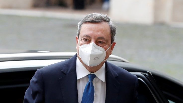 Il sondaggio: Draghi super popolare, Renzi "vincitore" della crisi di governo. E il M5S crolla al 15%