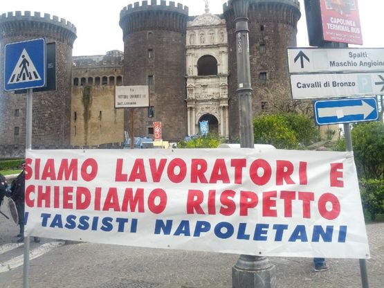 Trecento tassisti contestano<br />le nuove auto elettriche