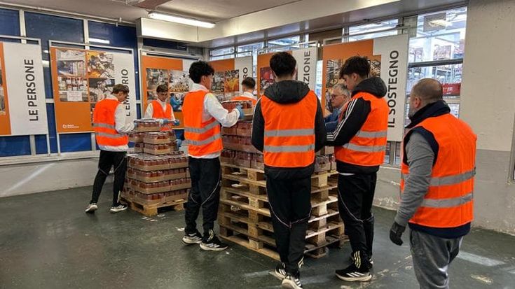 La Primavera della Juventus in campo per la solidarietà: due giorni con il Banco Alimentare