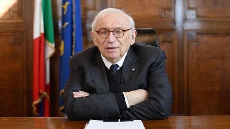 Maturità, la rabbia dell’ex ministro Bianchi: “Traccia su di me offensiva e provocatoria”. Poi la pace con Valditara