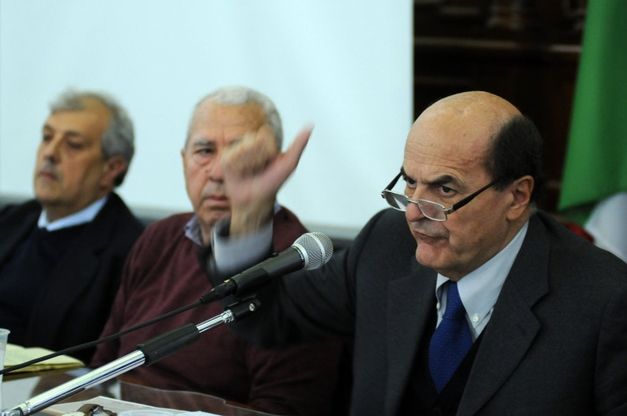 Bersani a Palermo apre la campagna per il No al referendum
