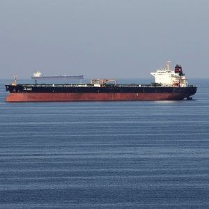 Washington, "Vogliamo una coalizione internazionale per difendere le petroliere"