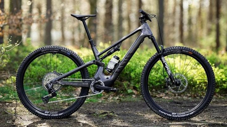 Oltre la e-bike: ecco la nuova Canyon, la superleggera che non t’aspetti