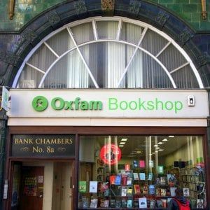 Oxfam denuncia: i colossi farmaceutici sottraggono 3,7 miliardi di tasse 